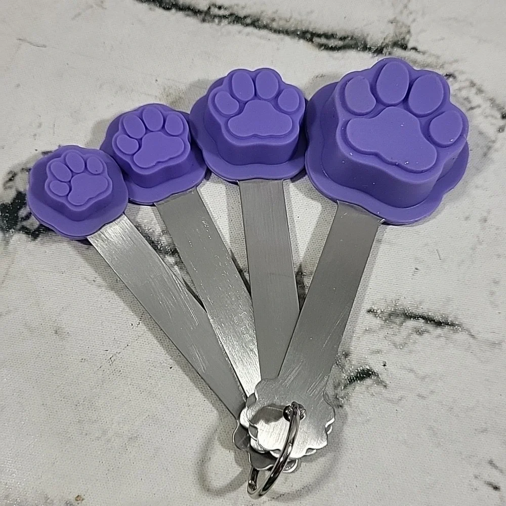 Eminent Love Measuring Spoon Set Purple Silicone Paw Print Dog/Cat Lover Kitchen